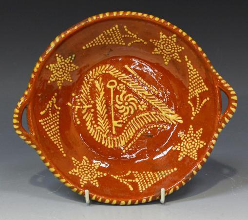 a french slipware circular two handled dish_古董美术及收藏品 (三